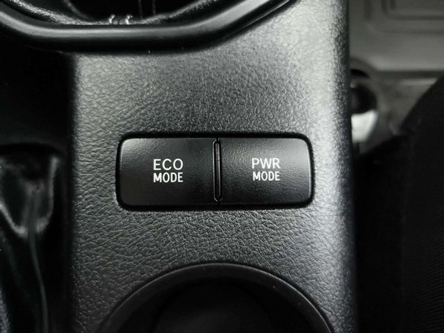 Toyota Hilux 2.4 D-4D Cabina Sencilla GX