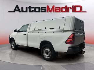 Toyota Hilux 2.4 D-4D Cabina Sencilla GX