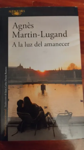 A la luz del amanecer / By the Light of Dawn (S...