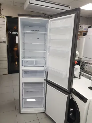 Nevera Combi Samsung Negro matte con garantía