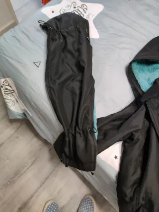 Abrigo de porteo Wombat Talla M Negro/Turquesa