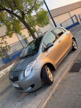 Toyota yaris 2006 diesel con 290mil km