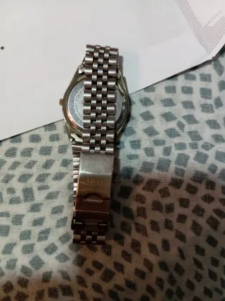 Reloj Montine Negro y Dorado