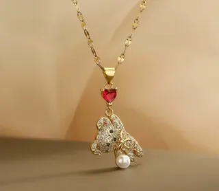 Colgante Oso con Perla y Corazón Rojo