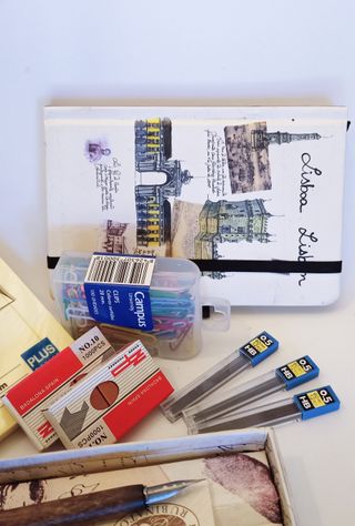 LOTE ESCOLAR ESTUDIANTE