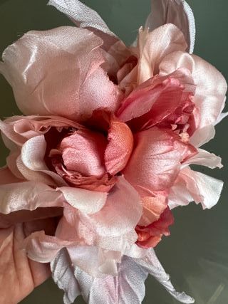 Spilla fiore in seta