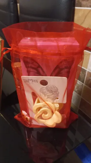 Pack regalo perfume labial pendiente y pinza