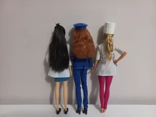 Barbie: Enfermera, Cocinera y Médica