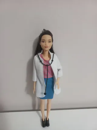 Barbie: Enfermera, Cocinera y Médica