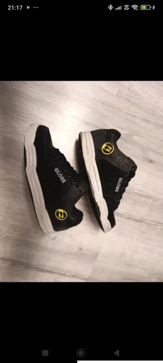 Zapatillas Globe niño talla 34 muy buen estado