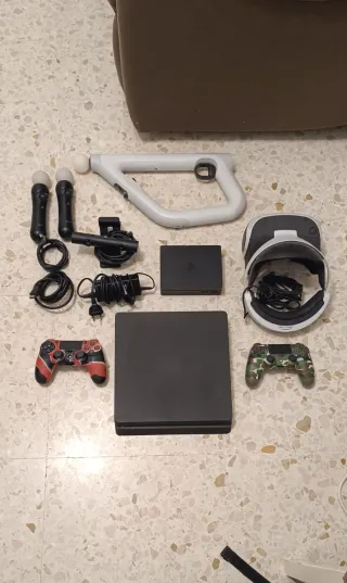 PS4 + Occhiali VR e Accessori