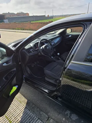 Alfa Romeo Giulietta 2012