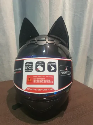 Casco Moto Negro con Orejas Gatito