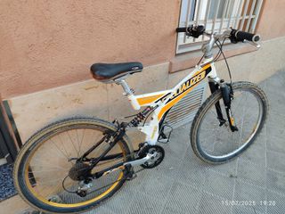 Bicicleta Specialized Doble Suspensión