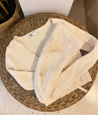 Cárdigan Coquette Blanco con Pelo