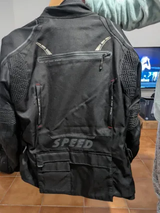 Chaqueta de moto negra