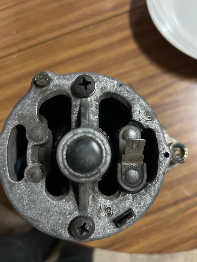 Dínamo Renault 4 TL