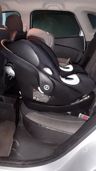 Cybex Cloud Q con Base Isofix