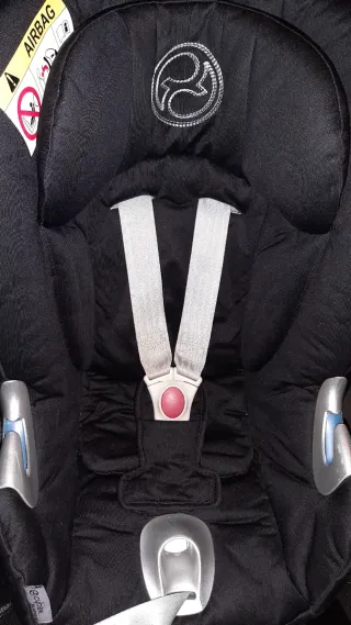 Cybex Cloud Q con Base Isofix
