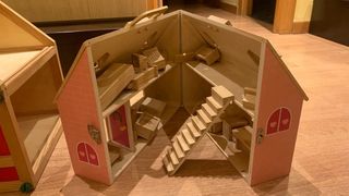 PACK 2 Casas de Muñecas de Madera + Muebles