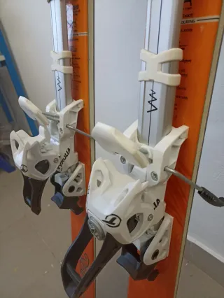 Esquís Freeride y Travesía