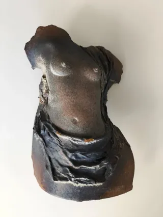 ESCULTURA TORSO FEMENINO MUJER