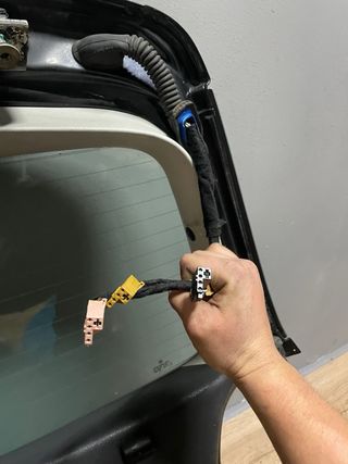 Puerta Maletero Volkswagen Golf Negra