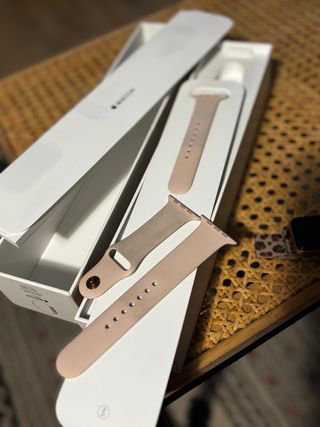 Apple Watch Series 3 42mm Oro + Correas