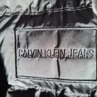 Chaqueta acolchada Calvin Klein mujer negra