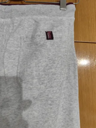 Pantalón de chándal gris