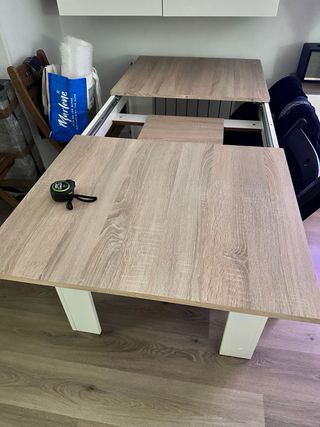 Mesa comedor extensible madera y blanco