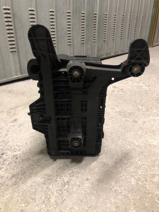 Soporte Batería Audi A3 8P