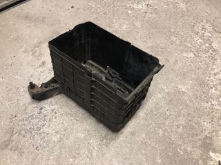 Soporte Batería Audi A3 8P