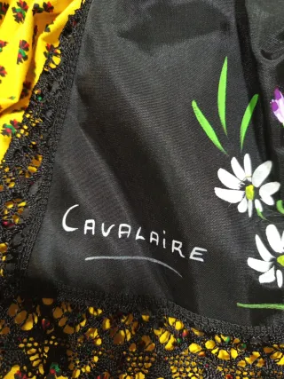 Muñeca antigua traje regional