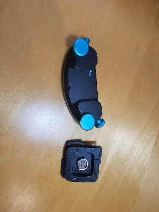 Clip sujeción cámara fotográfica