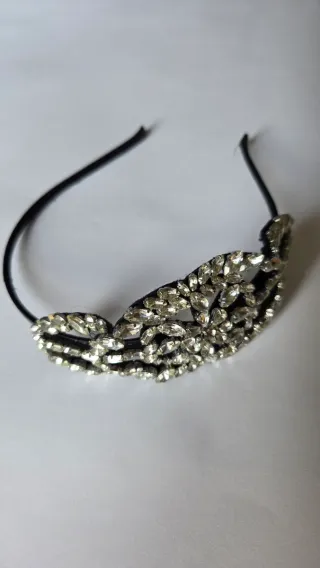 Cerchietto con strass argento