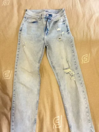 Vaqueros desgastados efecto lavado