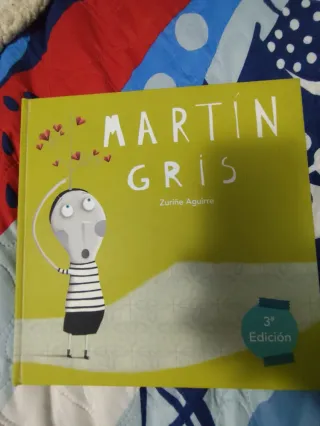 Lote de 3 cuentos infantiles + 1 de regalo