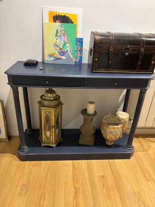 Cómoda de madera maciza restaurada