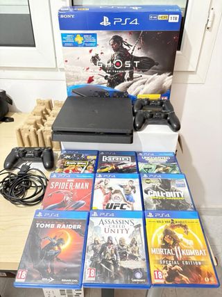 PS4 (PlayStation 4) Nera + 9 Giochi