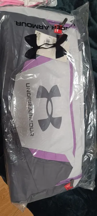 Mochila Under Armour gris y morada nueva
