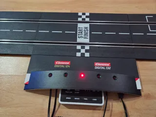 Carrera Digital 132/124, CENTRALITA