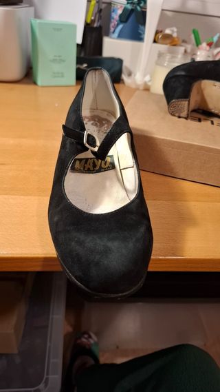 Zapatos de flamenco piel negros usados