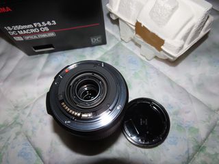 Objetivo Sigma 18-250mm DC Macro OS Canon