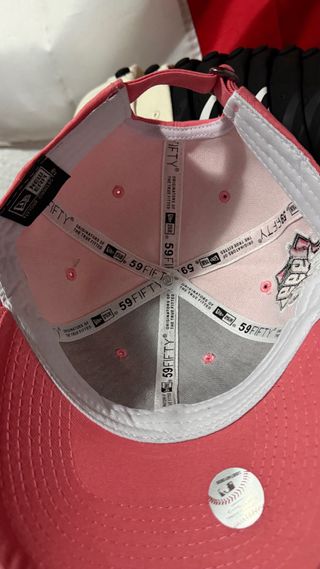 Gorra New Era Rosa 1999 World Series