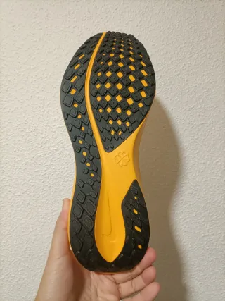 T47,5 Nike Air Zoom Pegasus 41 LV8 amarillas