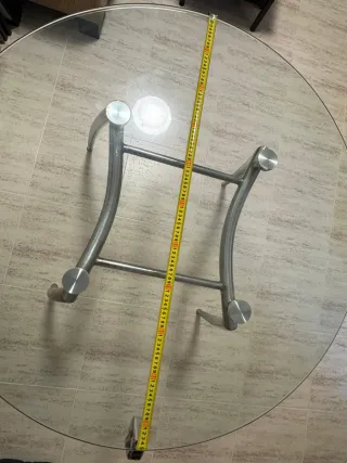 Mesa redonda cristal y metal