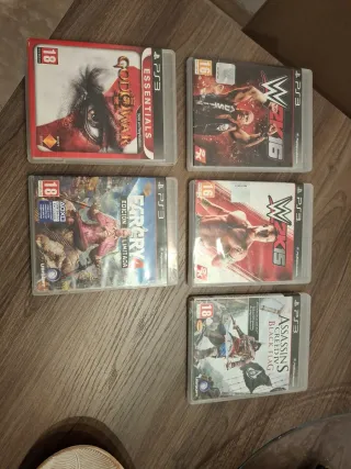 Lote 5 Giochi PS3: God of War, WWE 2K16, 2K15, Far Cry 3 Edizione Limitata