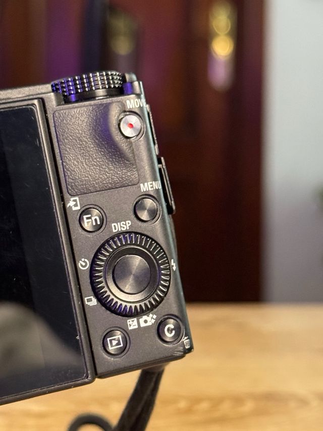 Câmera Digital Sony RX100 III