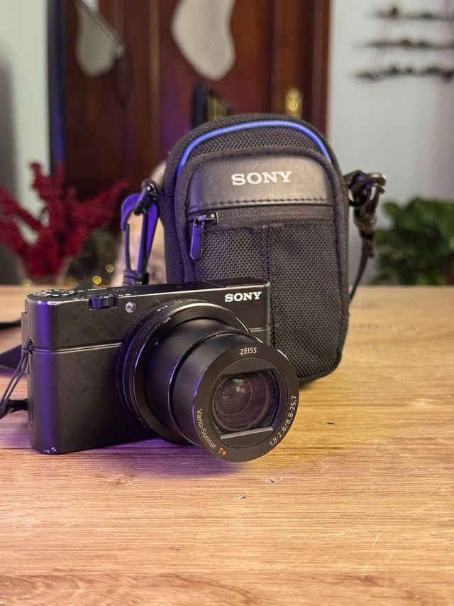 Câmera Digital Sony RX100 III